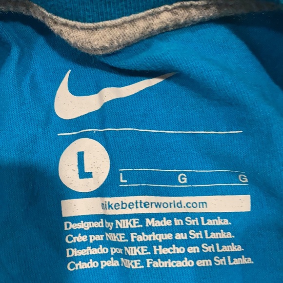 Nike t shirt youth large - Picture 3 of 4